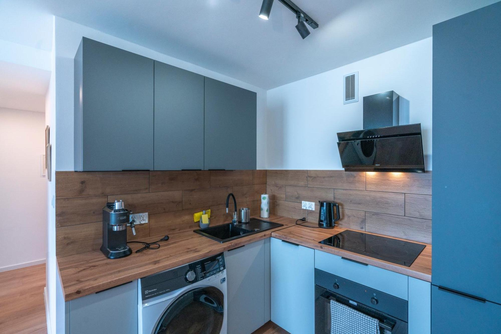 Verde Apartment Selfcheck-In 24H Wrocław Exteriör bild